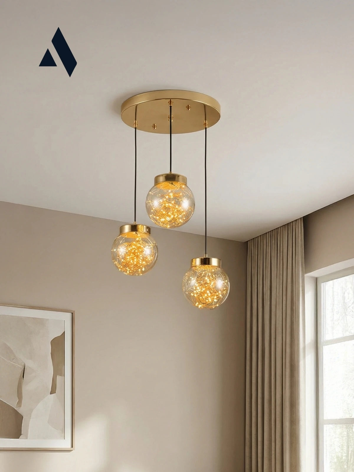 Glow 3’lü Peri LED Avize – Bal / Füme Cam Küreli Modern Sarkıt Avize (Gold & Krom Kaplama)