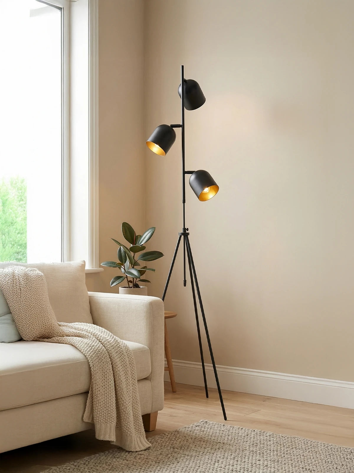 Horion Tripod Lambader – 3 Başlıklı, Ayarlanabilir, Metal Gövde (Siyah, Beyaz, Eskitme)