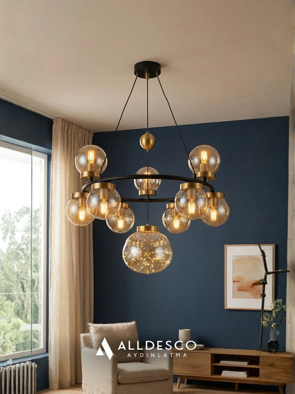 Alldesco Celestra 9’lu Bal Camlı Peri LED Modern Salon Avizesi – Gold Detaylı Siyah Sarkıt Avize