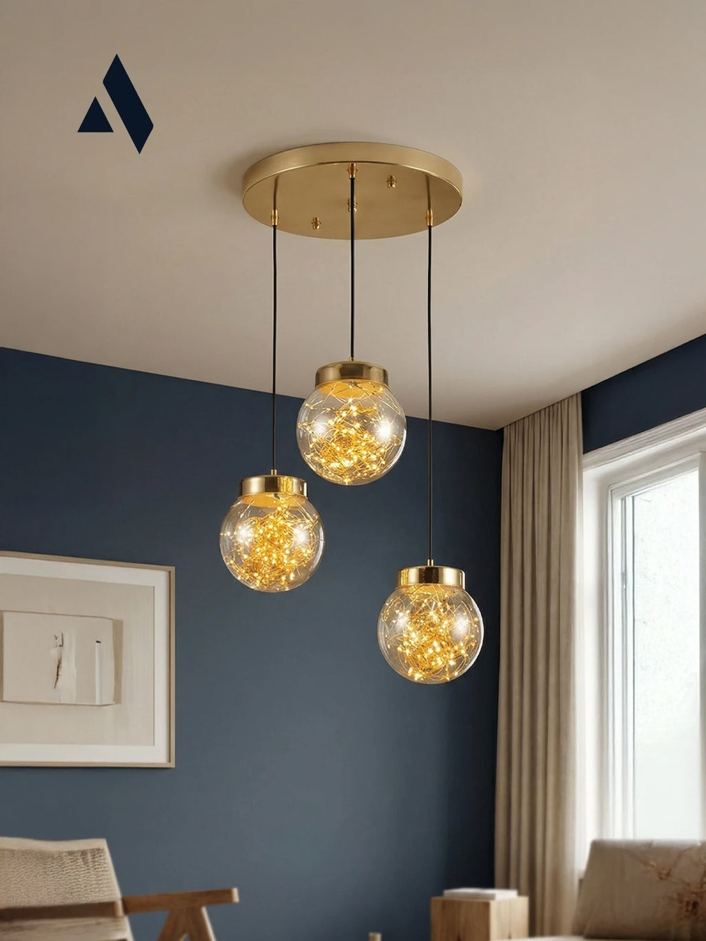 Glow 3’lü Peri LED Avize – Bal / Füme Cam Küreli Modern Sarkıt Avize (Gold & Krom Kaplama)